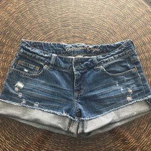American Eagle Shorts - Size 6